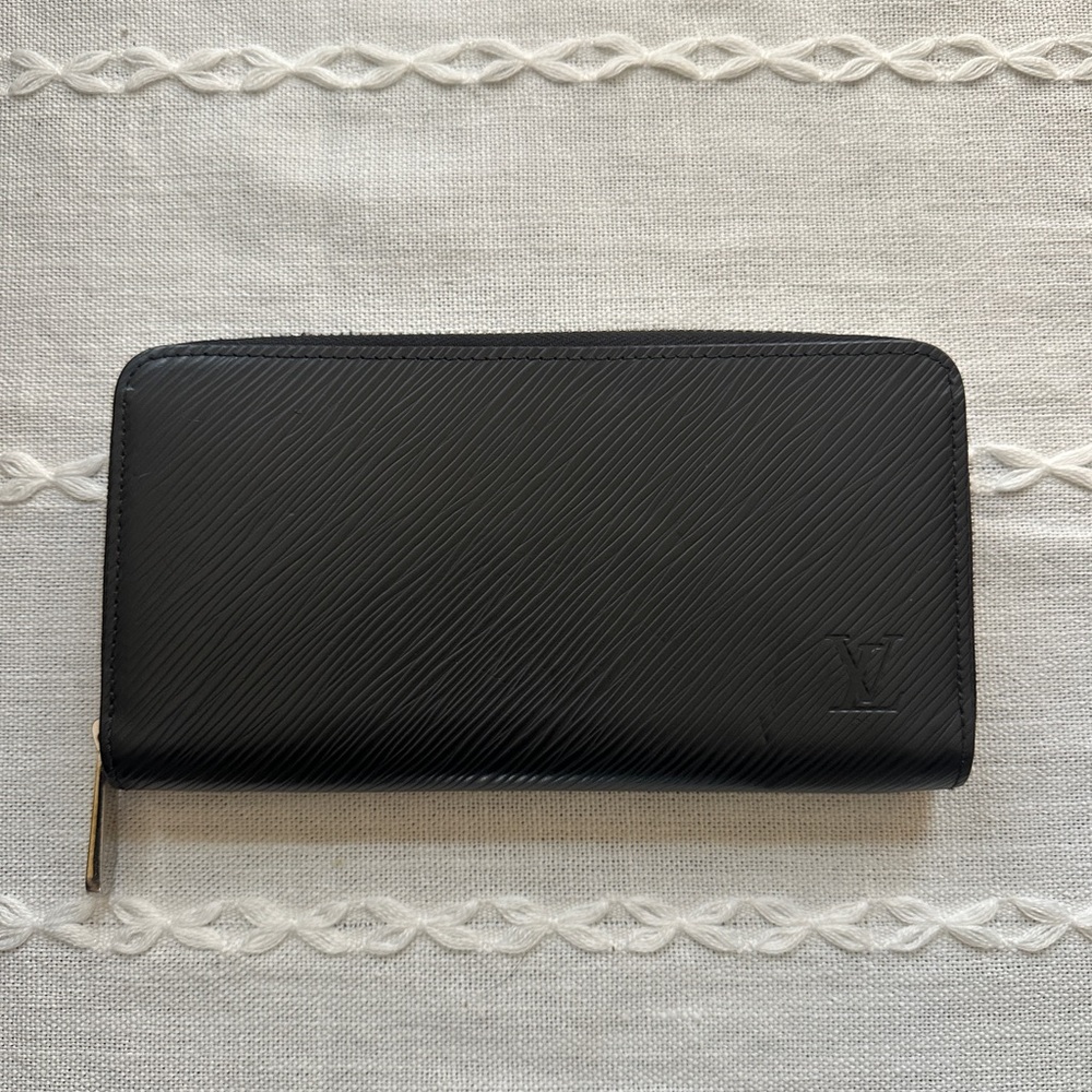 Louis Vuitton Epi Zip Wallet
